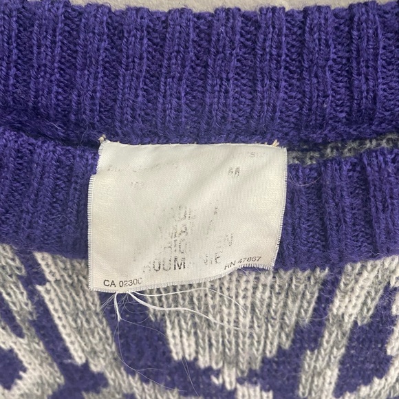 Vintage Sweater - Picture 5 of 9